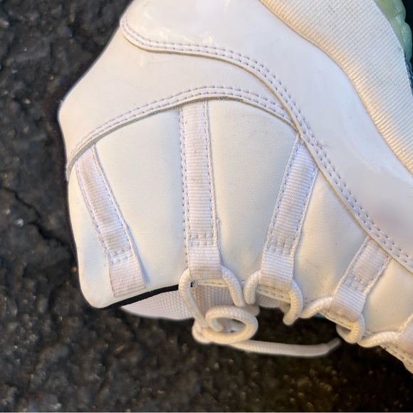 USED retro jordan 11s - Picture 4 of 12